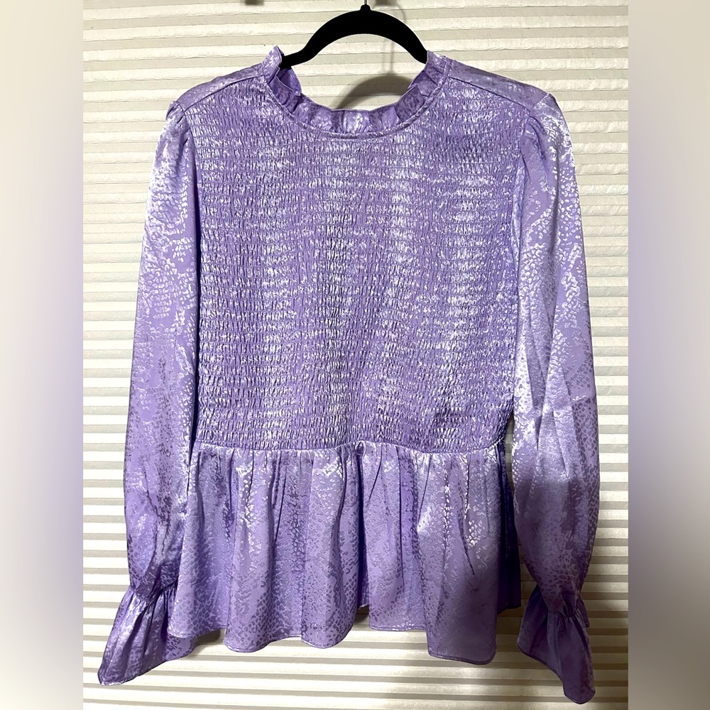 NWT Lavender Satin Peplum Top Large